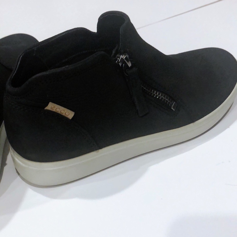 ECCO Soft 7 Side Zip Bootie Size37